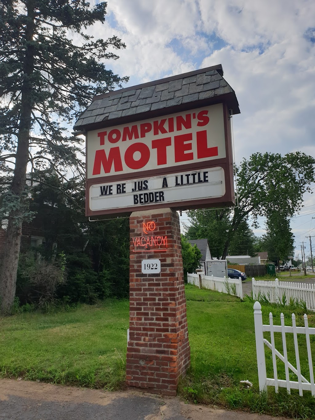 Tompkins Motel | 1922 Central Ave, Albany, NY 12205, USA | Phone: (518) 456-1014