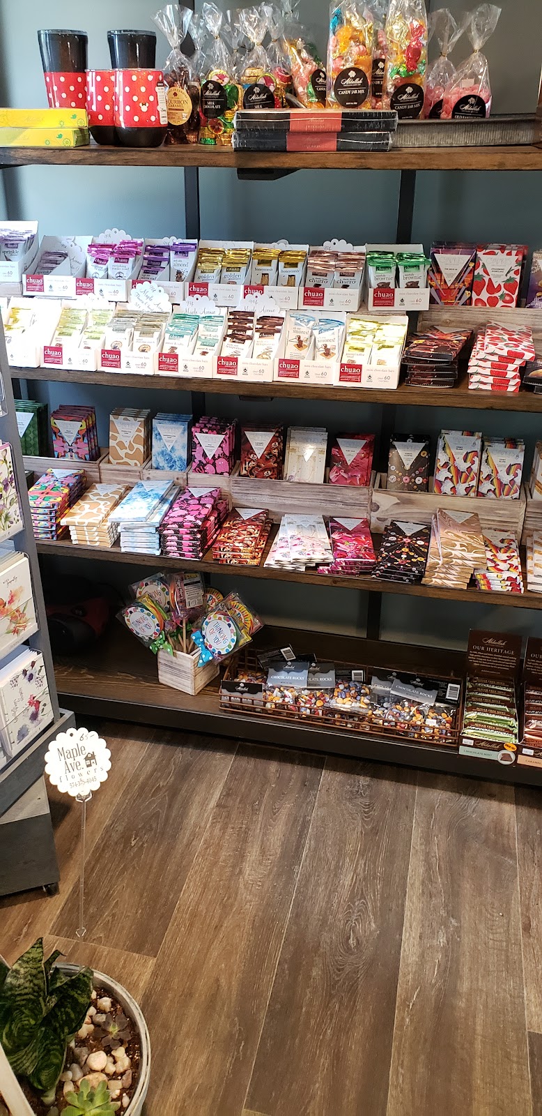 Maple Avenue Flowers | 403 N Maple Ave, Warsaw, IN 46580, USA | Phone: (574) 376-4045