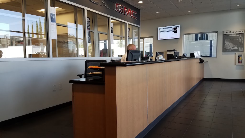 Reynolds Isuzu GMC | 333 N Citrus St, West Covina, CA 91791 | Phone: (626) 966-4461