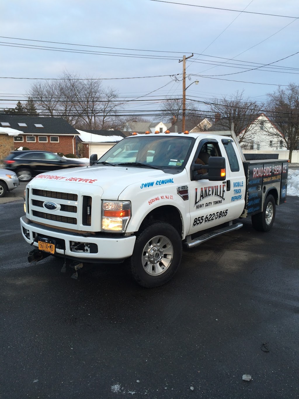 Lakeville Towing | 330 Candlewood Lake Rd, Brookfield, CT 06804, USA | Phone: (203) 942-1324