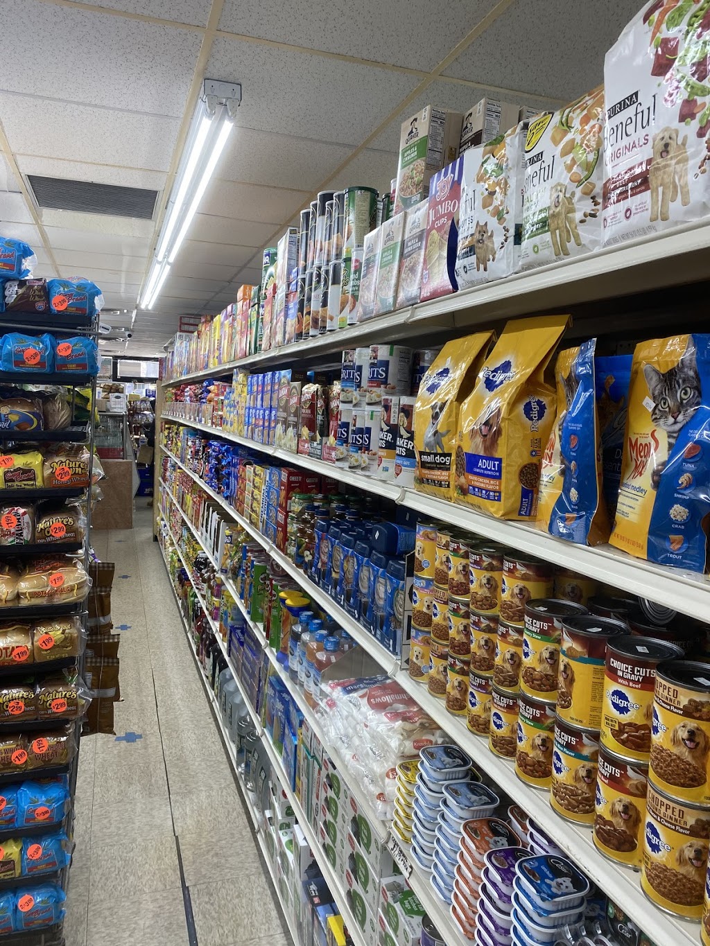 Midway Mini Market | 207 Broad St, Staten Island, NY 10304, USA | Phone: (718) 682-1941