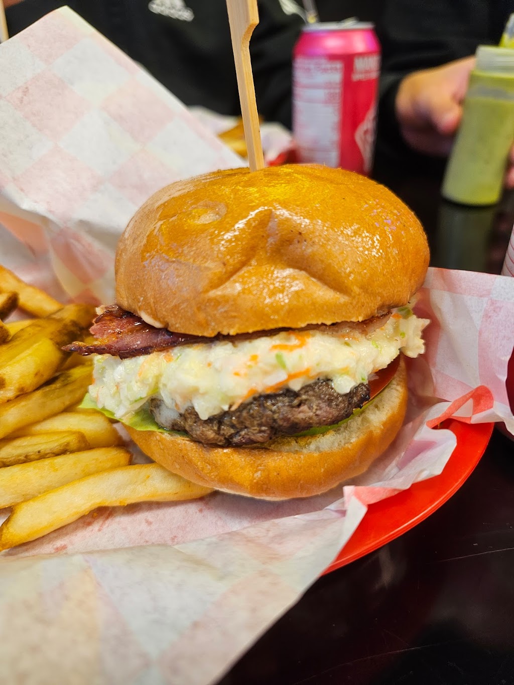 La Colombina Burger | 239 Westport Ave, Norwalk, CT 06851, USA | Phone: (203) 229-0241