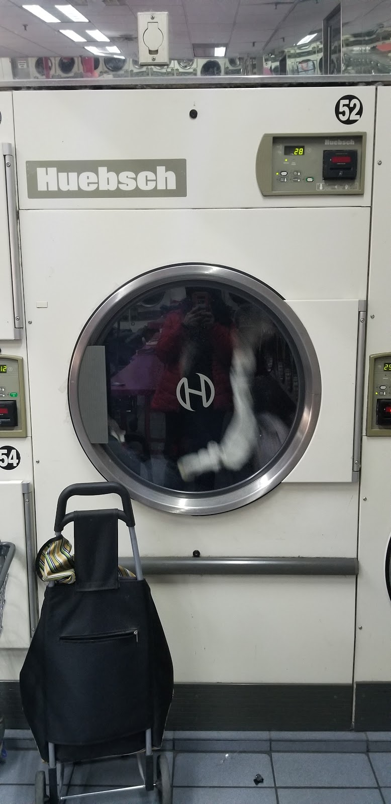 Clean Newyork Laundromat | 472 E 185th St, Bronx, NY 10458, USA | Phone: (718) 710-9666