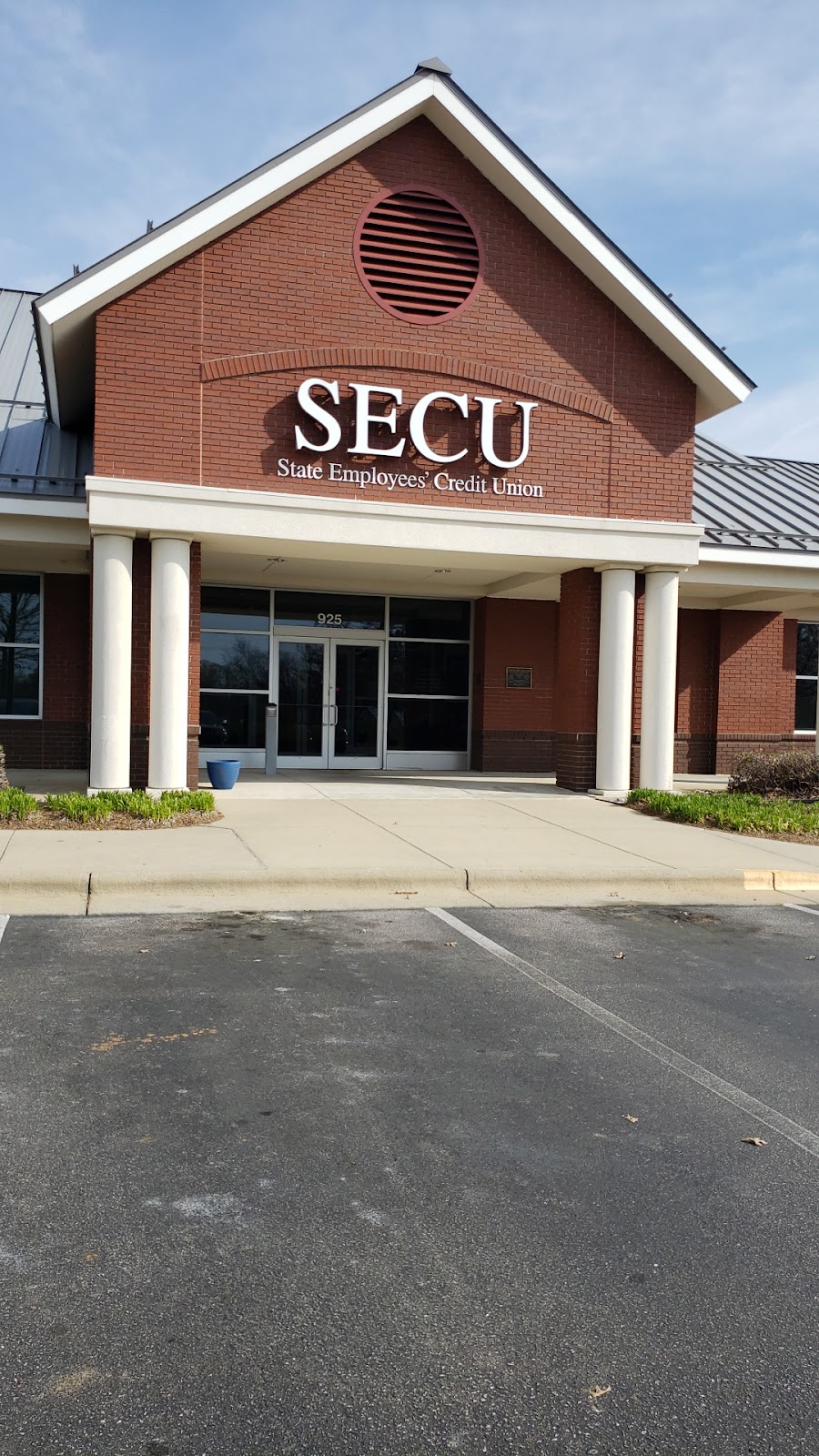 State Employees’ Credit Union | 925 Dogeye Rd, Benson, NC 27504, USA | Phone: (919) 207-3812