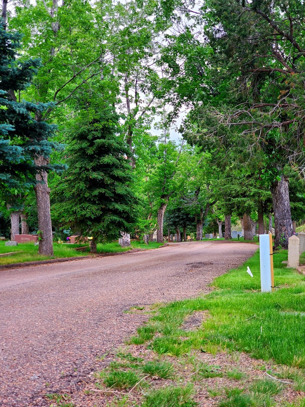 Manitou Springs Cemetery | 101 Banks Pl, Manitou Springs, CO 80829, USA | Phone: (719) 685-5481