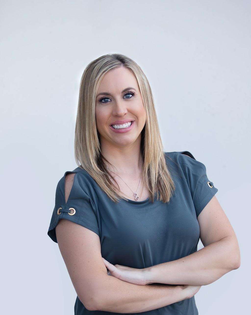 Brianne Bibakis- Real Estate Broker | 5061 E 81st Ave, Merrillville, IN 46410, USA | Phone: (219) 455-2211