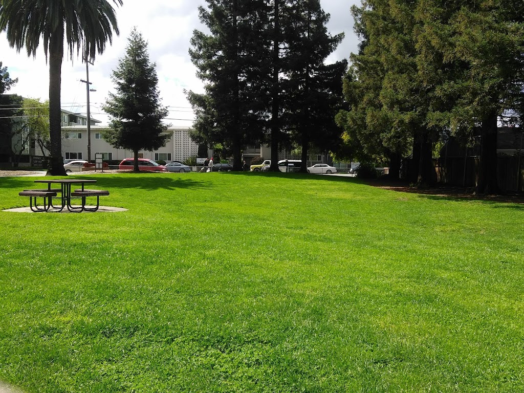 Palm Park | 1443 Hudson St, Redwood City, CA 94061, USA | Phone: (650) 780-7000