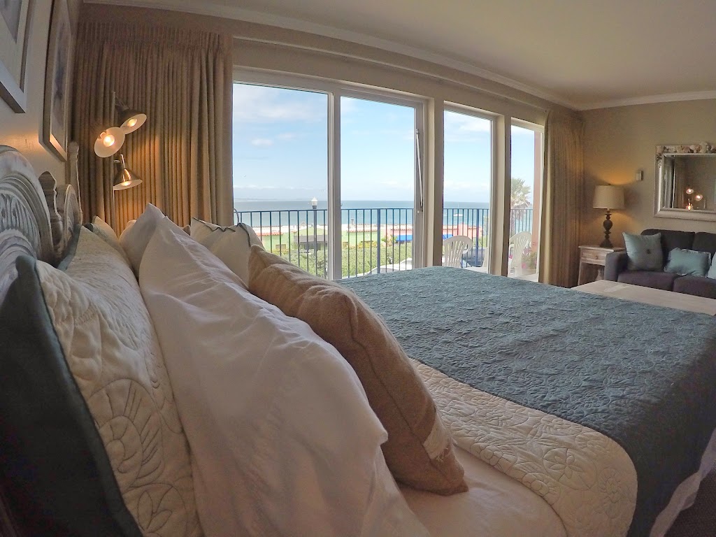 Capitola Beach Suites | 5000 Cliff Dr, Capitola, CA 95010, USA | Phone: (831) 476-0505