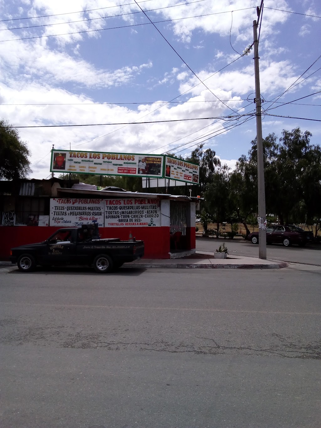 Taqueria Los Poblanos | Calle Valladolid 35, Andalucia, 21432 Tecate, B.C., Mexico | Phone: 665 391 5332