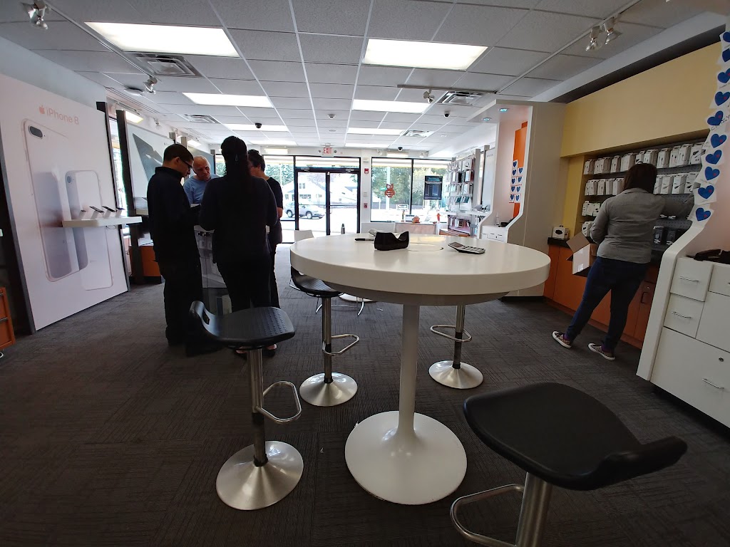 AT&T Store | 641 Pleasant St, Brockton, MA 02301, USA | Phone: (774) 381-7671