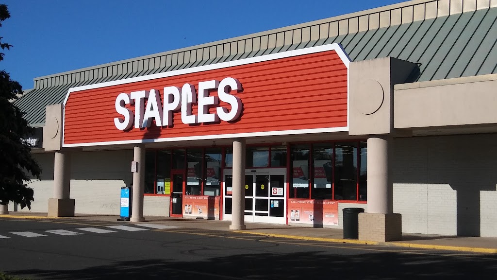 Staples | 555 High St #541, Mt Holly, NJ 08060, USA | Phone: (609) 261-6060