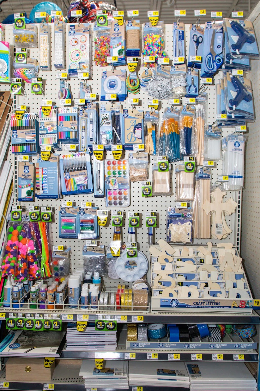 Dollar General | 1805 S Defiance St, Archbold, OH 43502, USA | Phone: (567) 249-1452