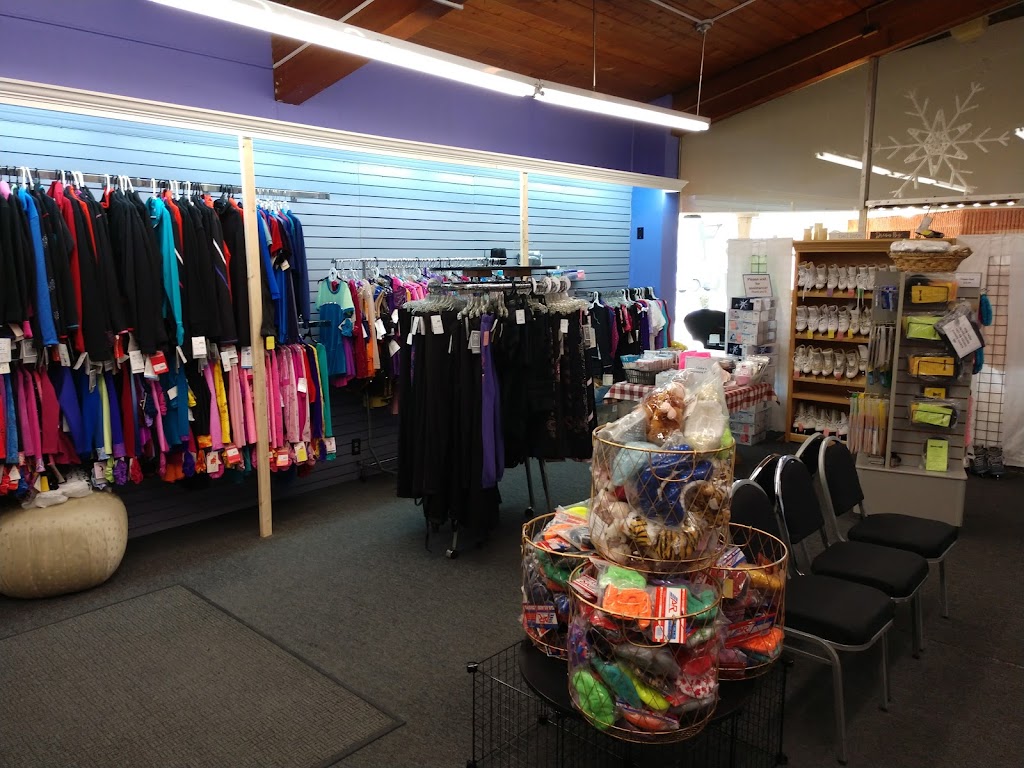 The Skaters Edge | 126 Plaza Dr, Williamsville, NY 14221, USA | Phone: (716) 636-3000