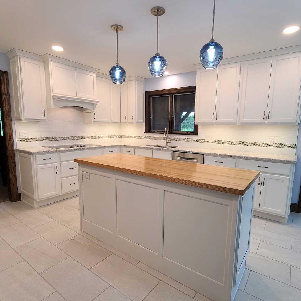 McLusky Showcase Kitchens & Baths | 4025 Wilmington Rd, New Wilmington, PA 16142, USA | Phone: (724) 657-2225