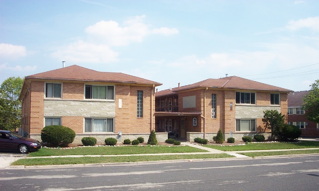 Hoyt Apartments | W169 N8904, Hoyt Dr, Menomonee Falls, WI 53051, USA | Phone: (414) 688-6482