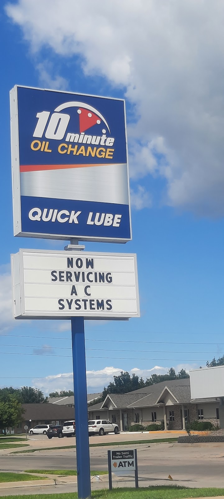 10 Minute Oil Change Center | 2370 39th Ave, Columbus, NE 68601, USA | Phone: (402) 562-7009