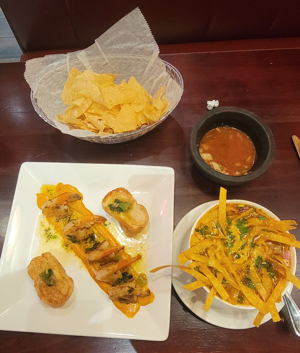 Pueblos Tex-Mex Grill | 14337 Newbrook Dr, Chantilly, VA 20151, USA | Phone: (703) 817-2200