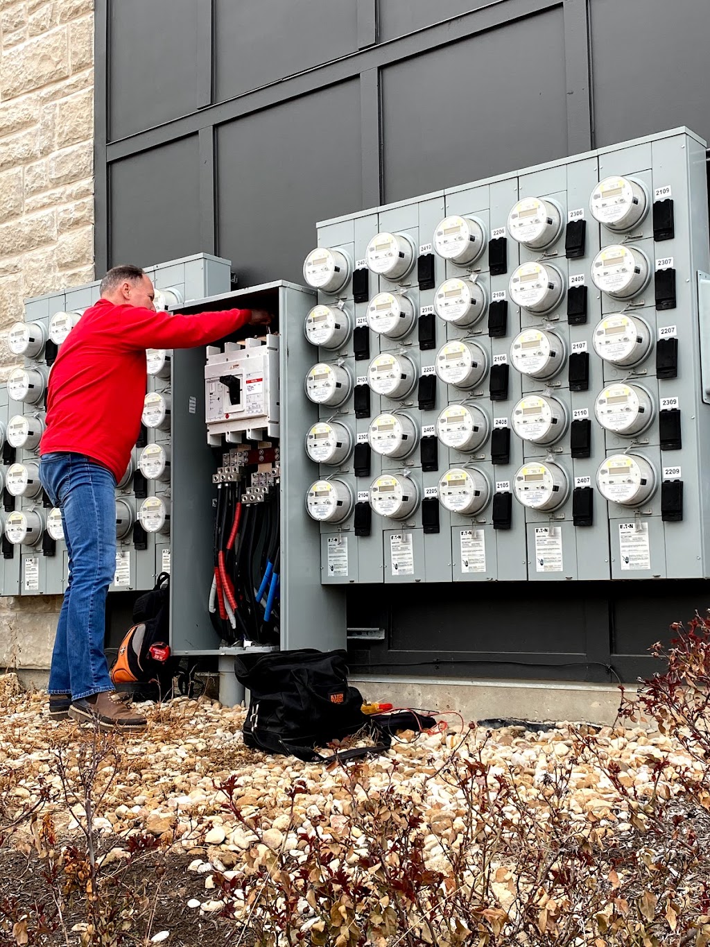 Simms Electrical Services | 404 San Remo Blvd UNIT 1B, Lakeway, TX 78734, USA | Phone: (512) 766-5399