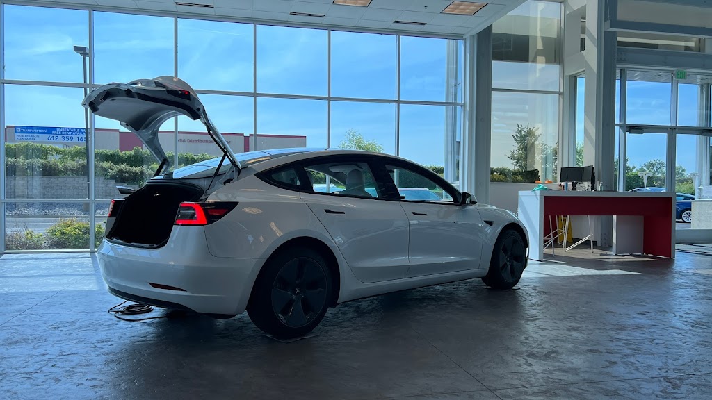 Tesla | 22015 S Diamond Lake Rd, Rogers, MN 55374, USA | Phone: (612) 486-9600