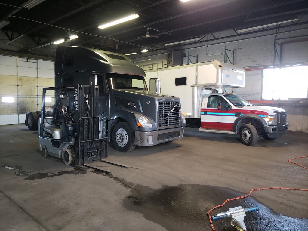 Zdzisek Truck and Trailer Repair | 205 Old Skokie Rd, Park City, IL 60085, USA | Phone: (773) 209-9428