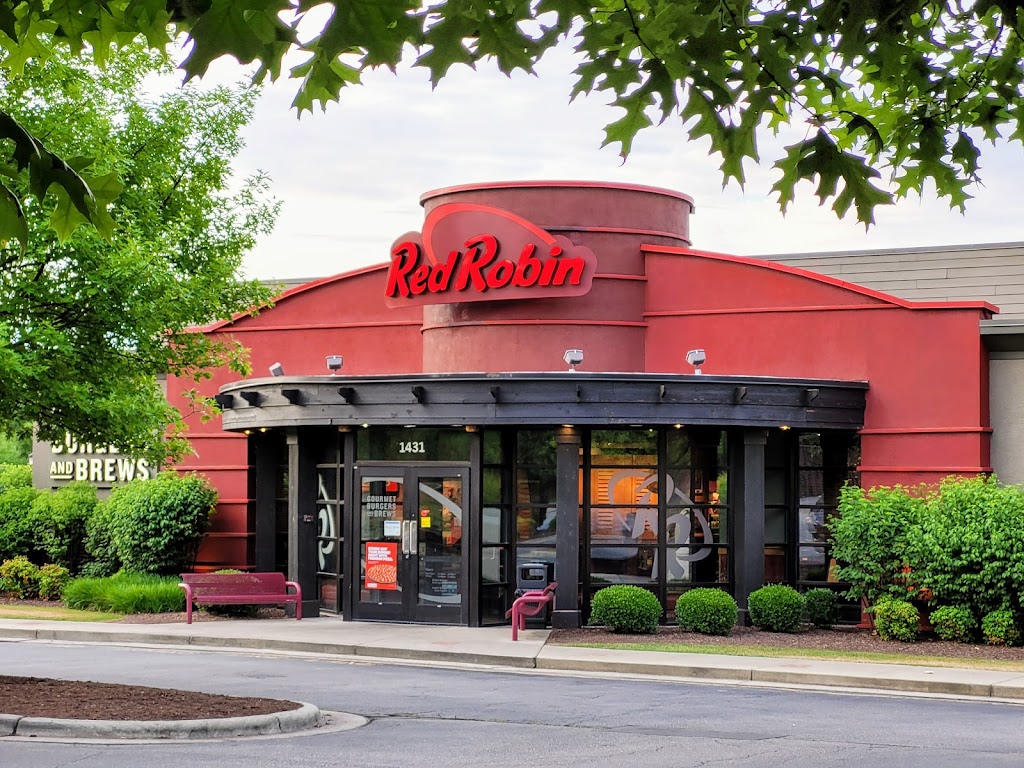 Red Robin Gourmet Burgers and Brews | 1431 Beaver Creek Commons Dr, Apex, NC 27502 | Phone: (919) 363-8599