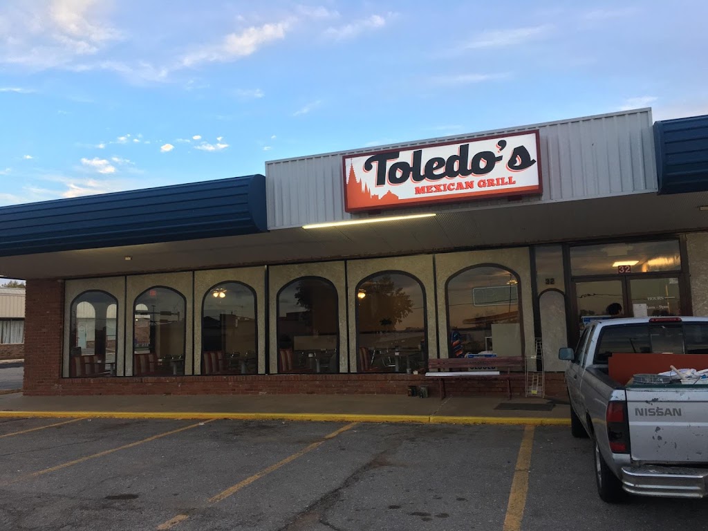 Toledos Méxican Grill | 32 W Armstrong Dr, Mustang, OK 73064, USA | Phone: (405) 256-6023