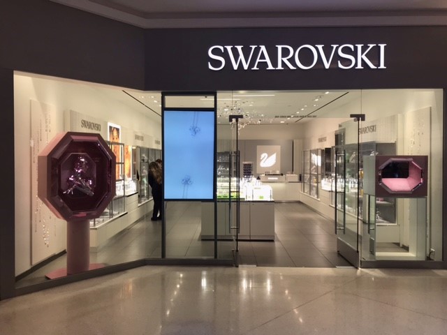 Swarovski Beverly Center | 8500 Beverly Blvd Suite #722, Los Angeles, CA 90048, USA | Phone: (209) 763-3087