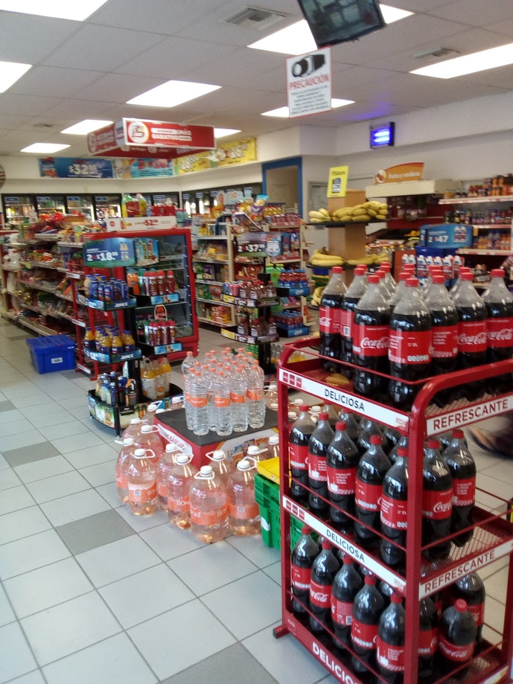 OXXO | Cam. Martin S/N, Cuesta Blanca, 22650 Tijuana, B.C., Mexico | Phone: 81 8320 2020