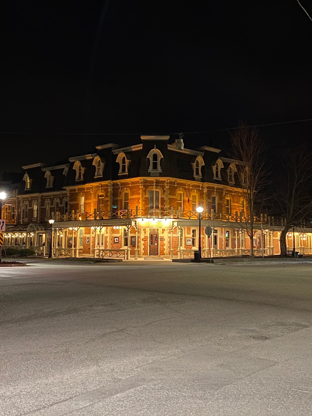 Ghost Walks | 126 Queen St, Niagara-on-the-Lake, ON L0S 1J0, Canada | Phone: (855) 844-6787