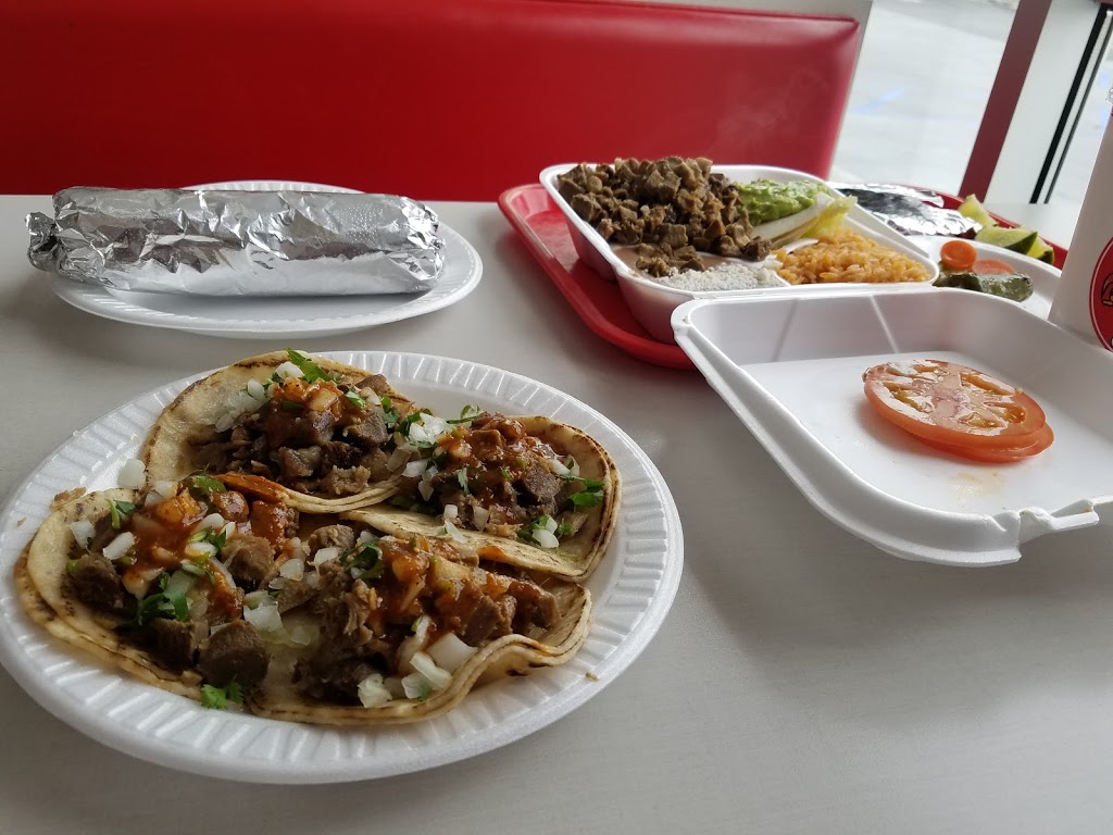 Tacos Gavilan | 3220 E Imperial Hwy, Lynwood, CA 90262, USA | Phone: (424) 785-5535