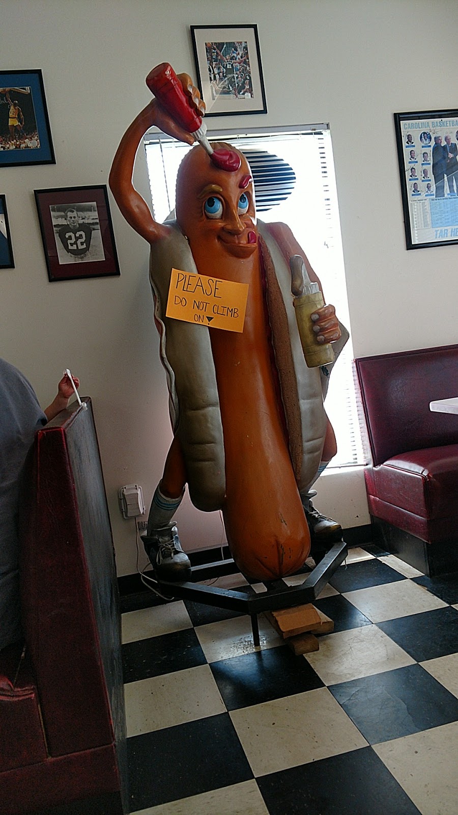 Jimmys Famous Hot Dogs | 901 Mebane Oaks Rd, Mebane, NC 27302, USA | Phone: (919) 568-0727