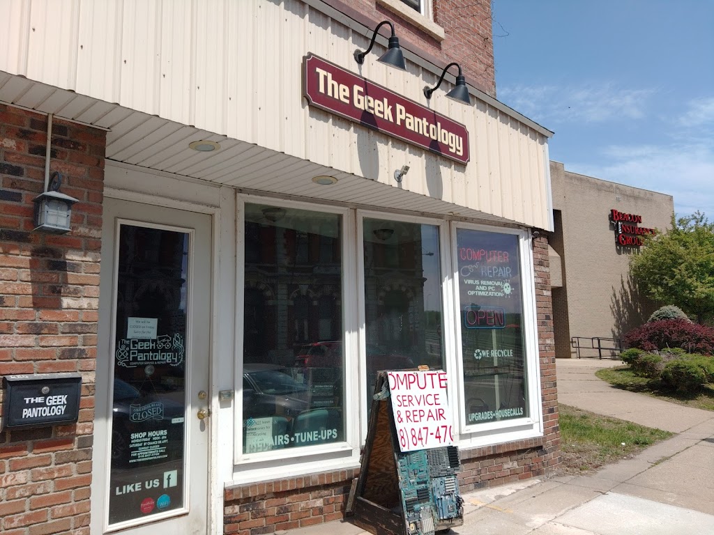 The Geek Pantology | 46 Main St, Amsterdam, NY 12010, USA | Phone: (518) 847-4700