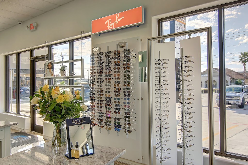 Complete Family Eye Care | 7042 S Staples St Suite 101, Corpus Christi, TX 78413, USA | Phone: (361) 980-0523