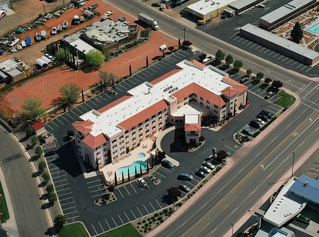 Broken Arrow Roofing - Gilbert Arizona Office | 117 S Lindsay Rd, Gilbert, AZ 85296, USA | Phone: (480) 890-2322