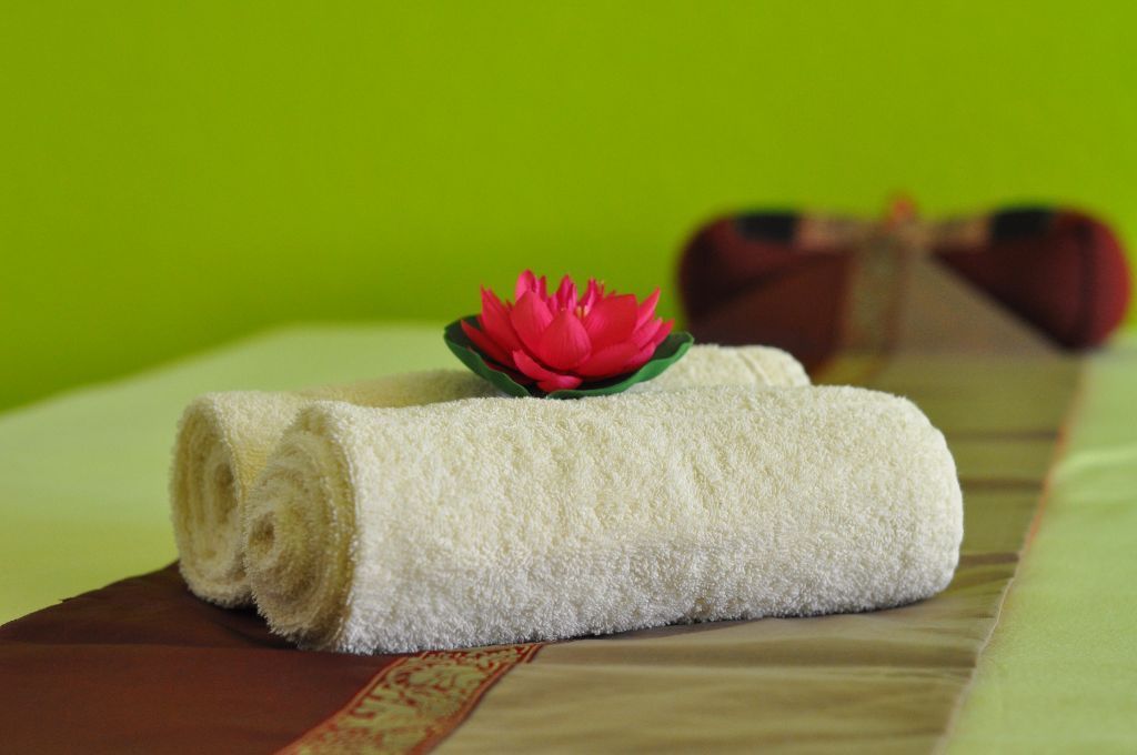 Rose massage | 13075 Springdale St, Westminster, CA 92683, USA | Phone: (714) 839-3888