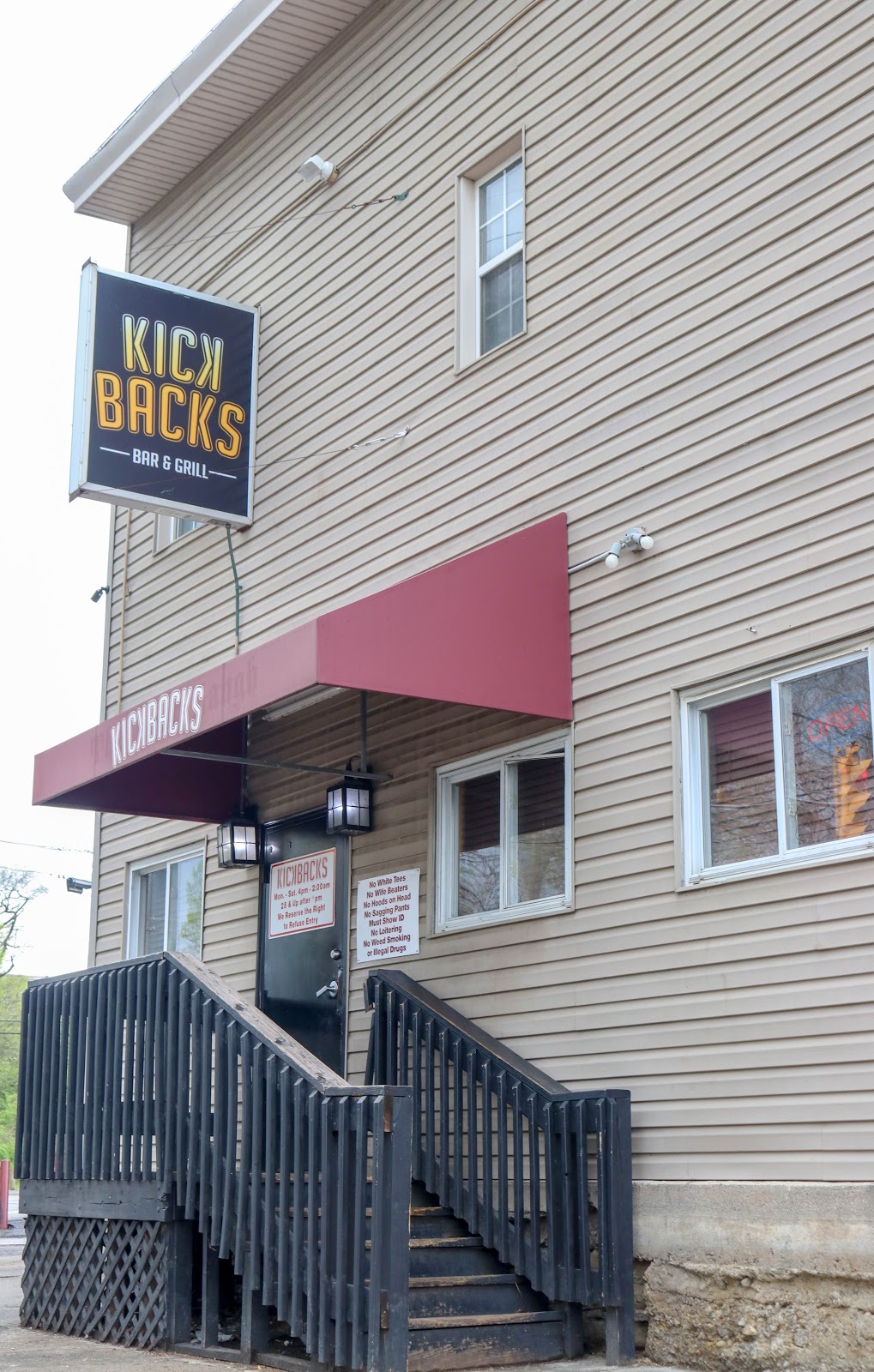 KickbacksCincy | 8087 Vine St, Cincinnati, OH 45216, USA | Phone: (513) 832-2365