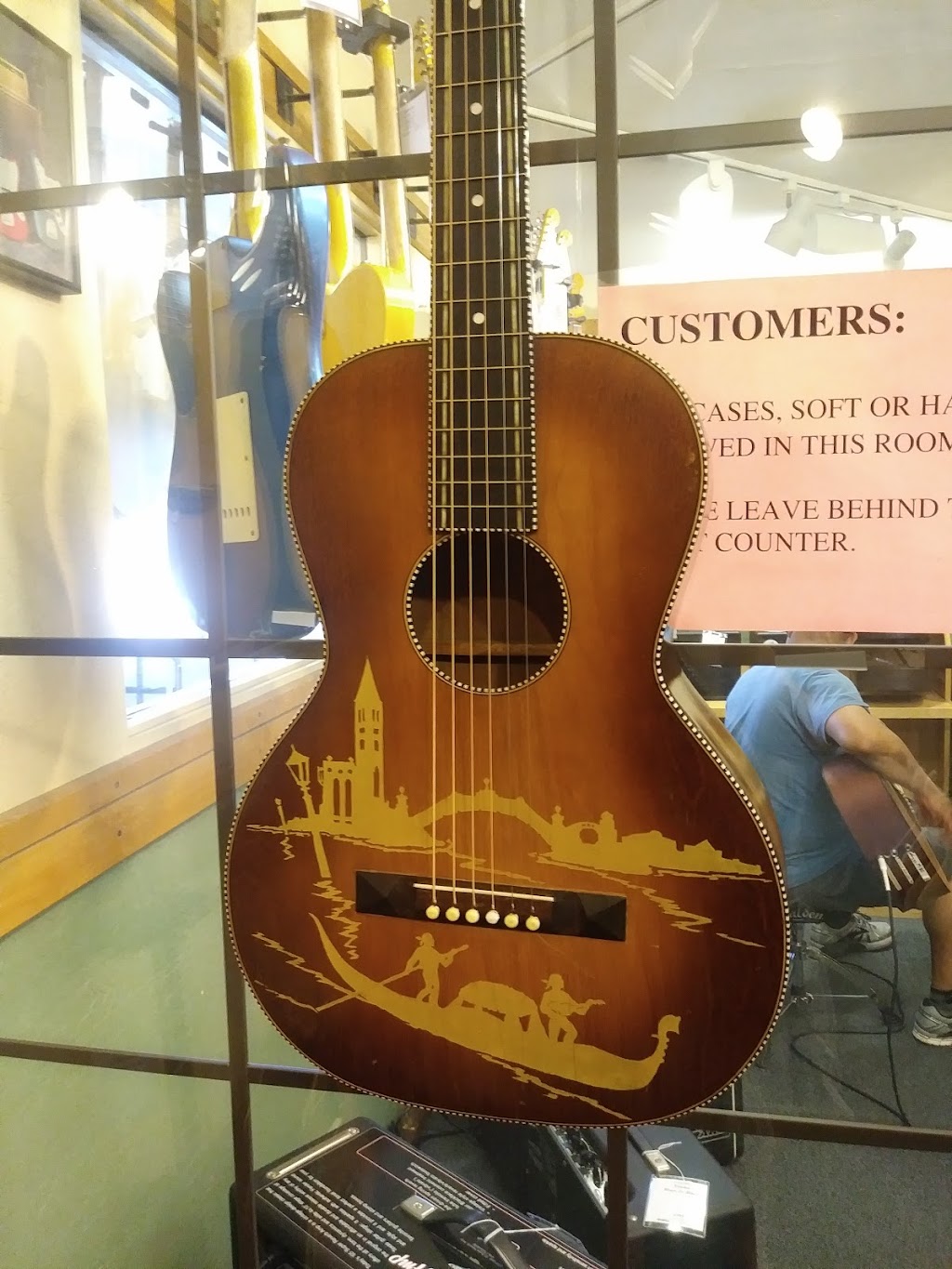 Gryphon Stringed Instruments | 211 Lambert Ave, Palo Alto, CA 94306, USA | Phone: (650) 493-2131