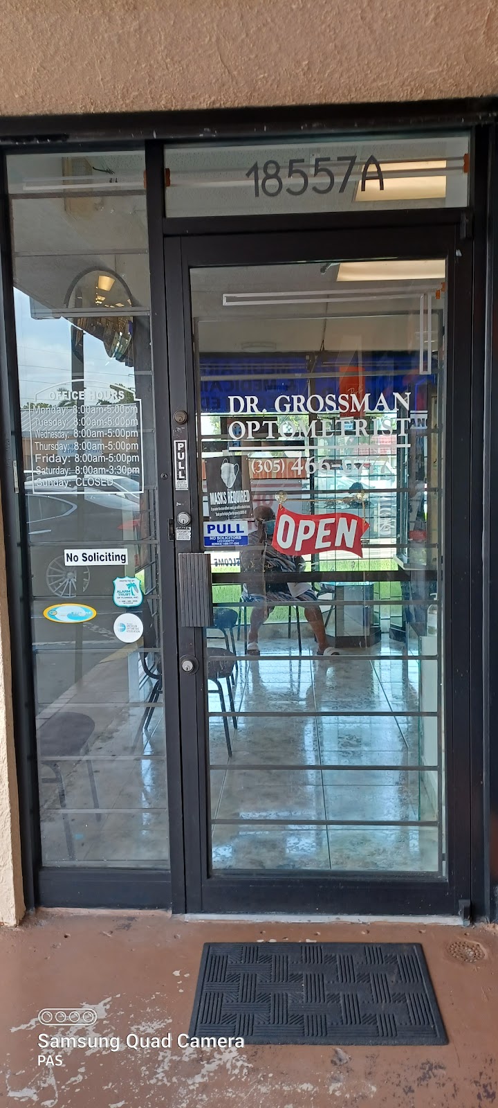 Eye Care Center - Drs. Grossman, Optometrist | 18557 W Dixie Hwy, Miami, FL 33160, USA | Phone: (305) 466-0777