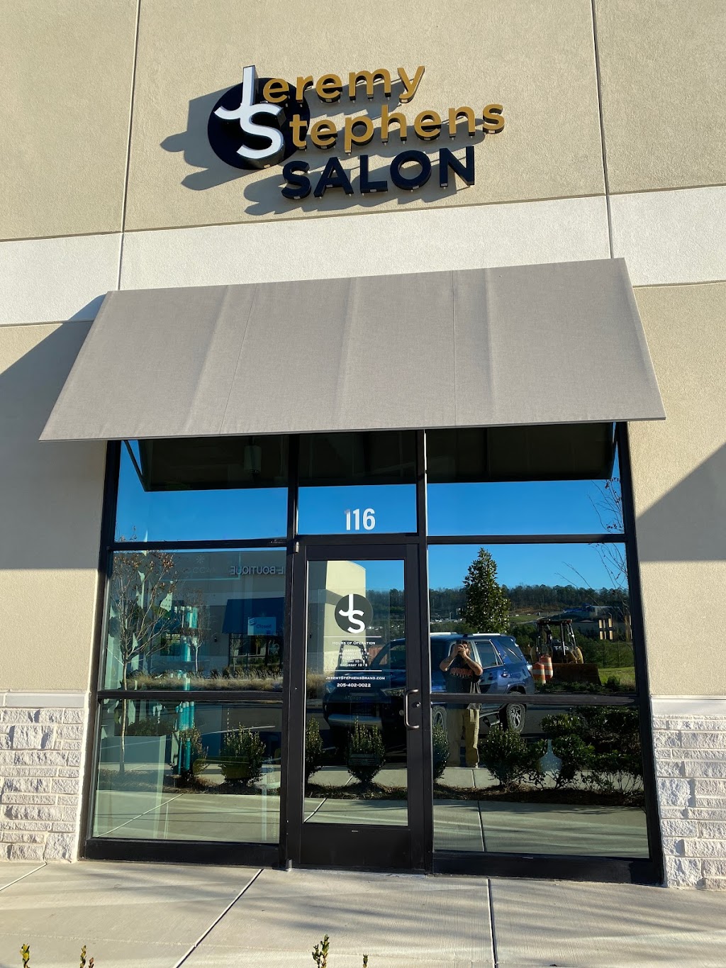 Jeremy Stephens Salon | 5220 Peridot Pl Suite 116, Hoover, AL 35244, USA | Phone: (205) 402-0022