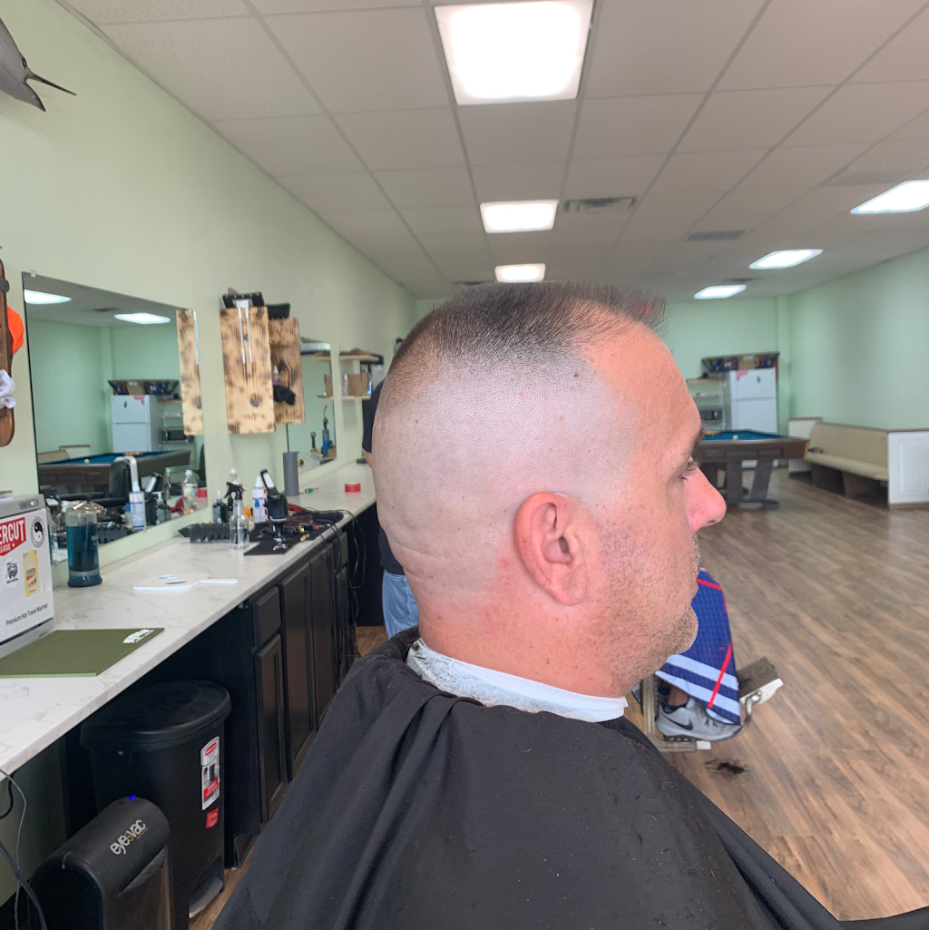 Merles Barbershop | 6700 Main St #105, The Colony, TX 75056, USA | Phone: (469) 756-3128