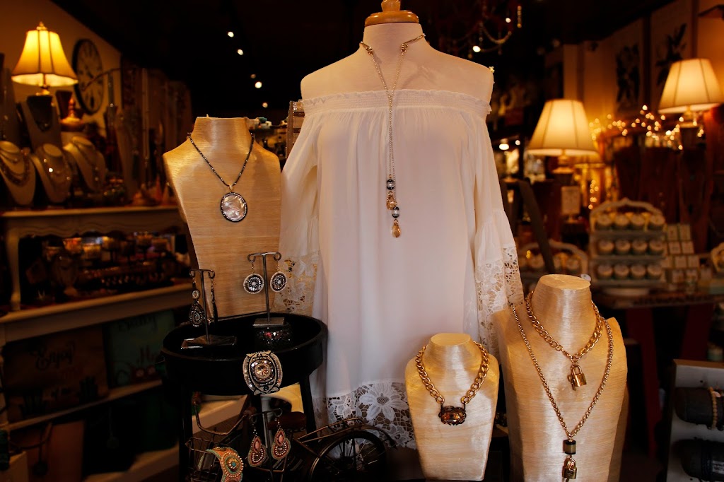 Jewelry Collection and More | 75 Main St # 1, Northport, NY 11768, USA | Phone: (631) 754-1116