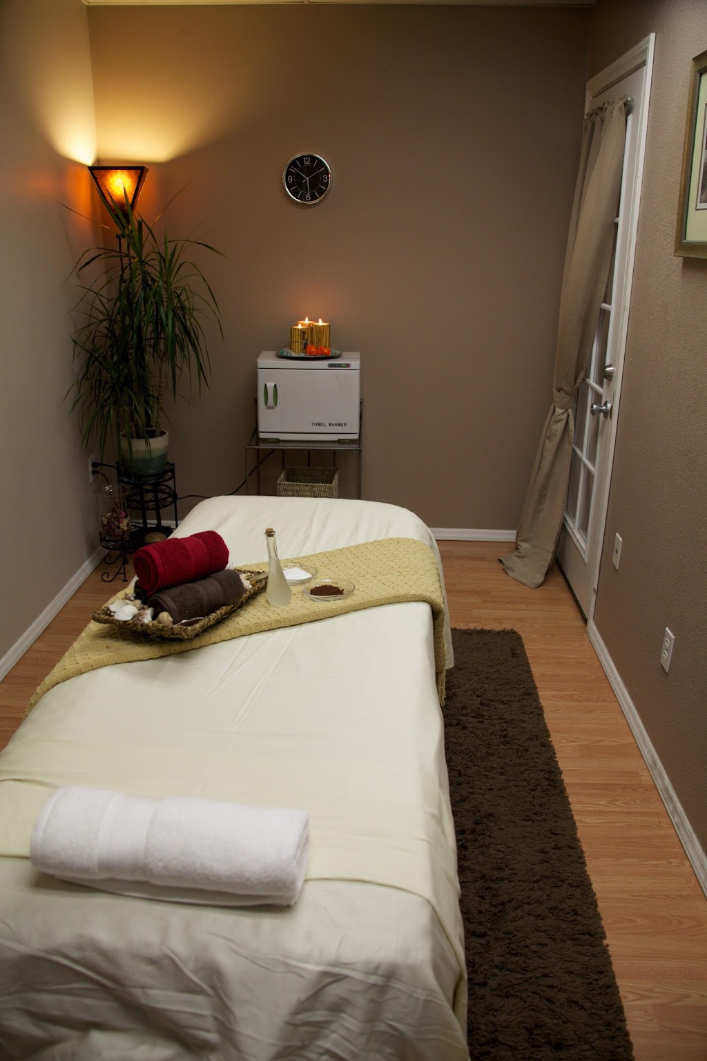 Serenity Massage and Skin Care | Vista | 1247 E Vista Way, Vista, CA 92084, USA | Phone: (760) 586-0483