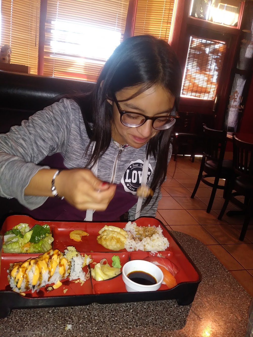 Sushi VIP | 9513 Central Ave, Montclair, CA 91763, USA | Phone: (909) 625-3760