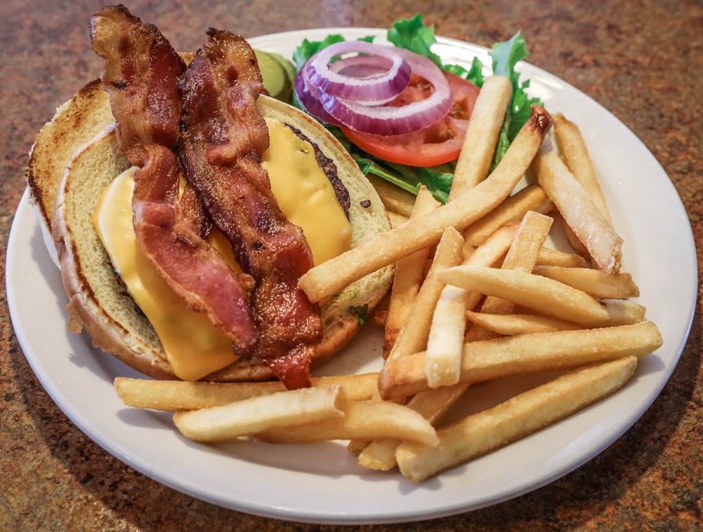 Cindys | 800 N Yosemite Ave, Oakdale, CA 95361, USA | Phone: (209) 847-7897