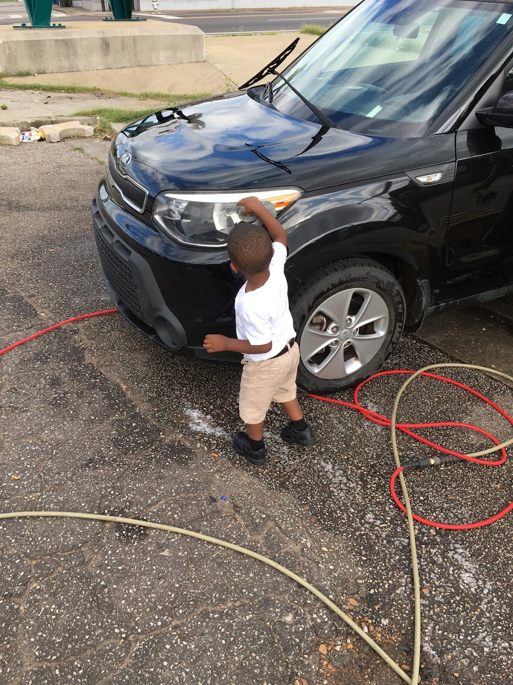 Grain Ur Gear Services mobile detail carwash | 1622 N Hollywood St, Memphis, TN 38108, USA | Phone: (901) 273-3879