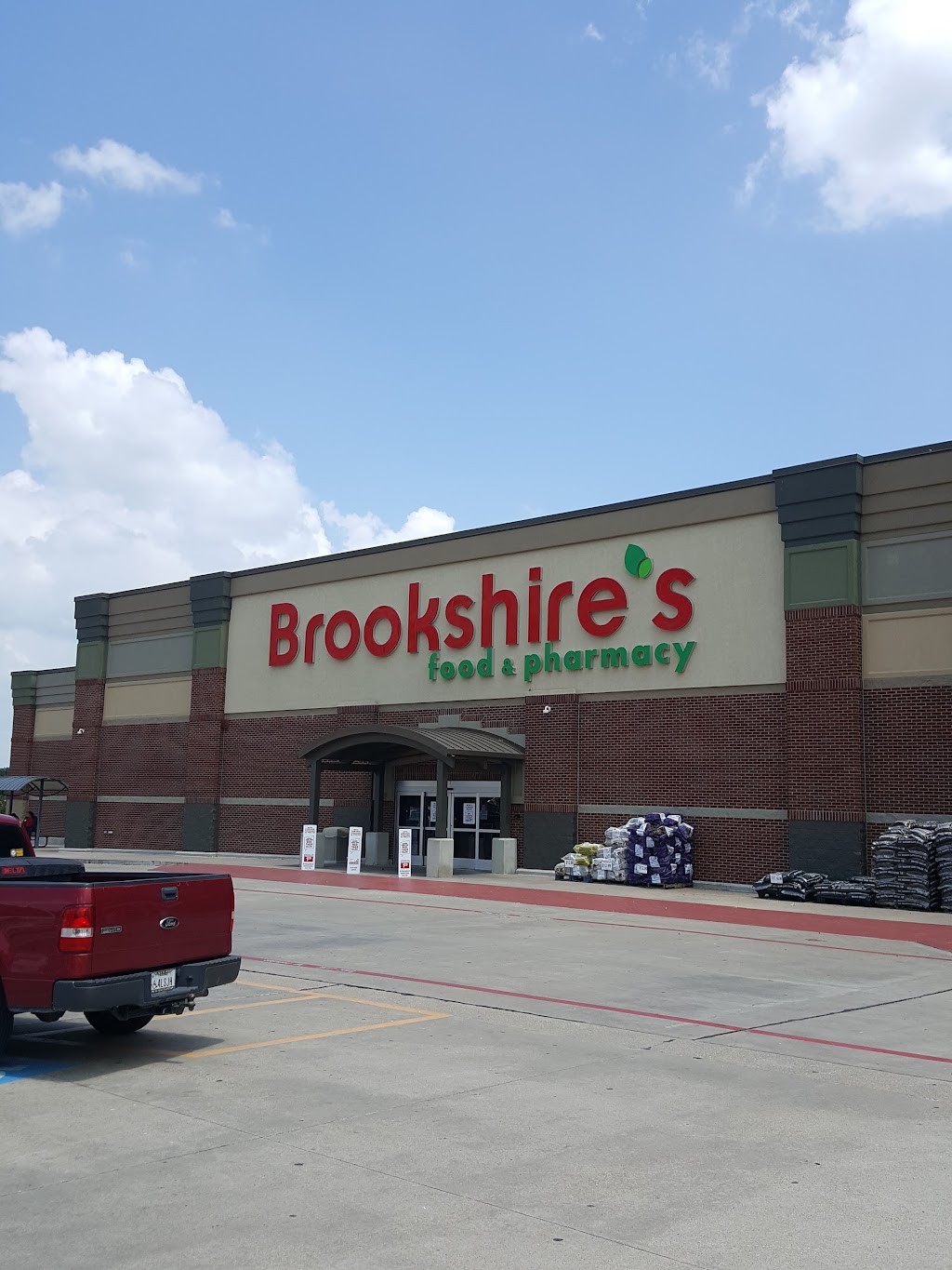 Brookshires | 2235 S Washington St, Kaufman, TX 75142, USA | Phone: (972) 932-3815