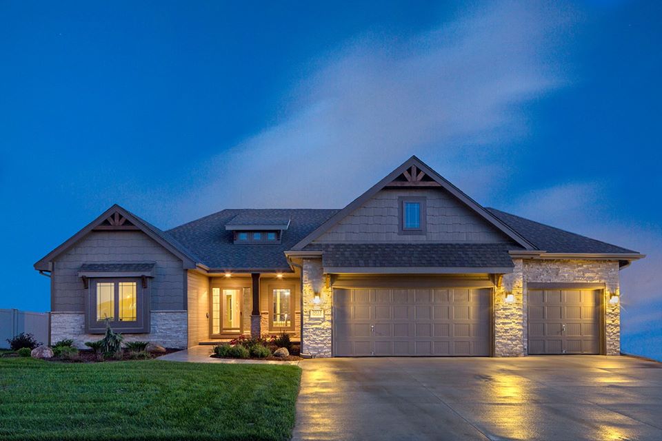 Bill Buettner - LifeStyles Realty Group | RealtyONE Group | 254 N 114th St, Lincoln, NE 68516, USA | Phone: (402) 235-8235