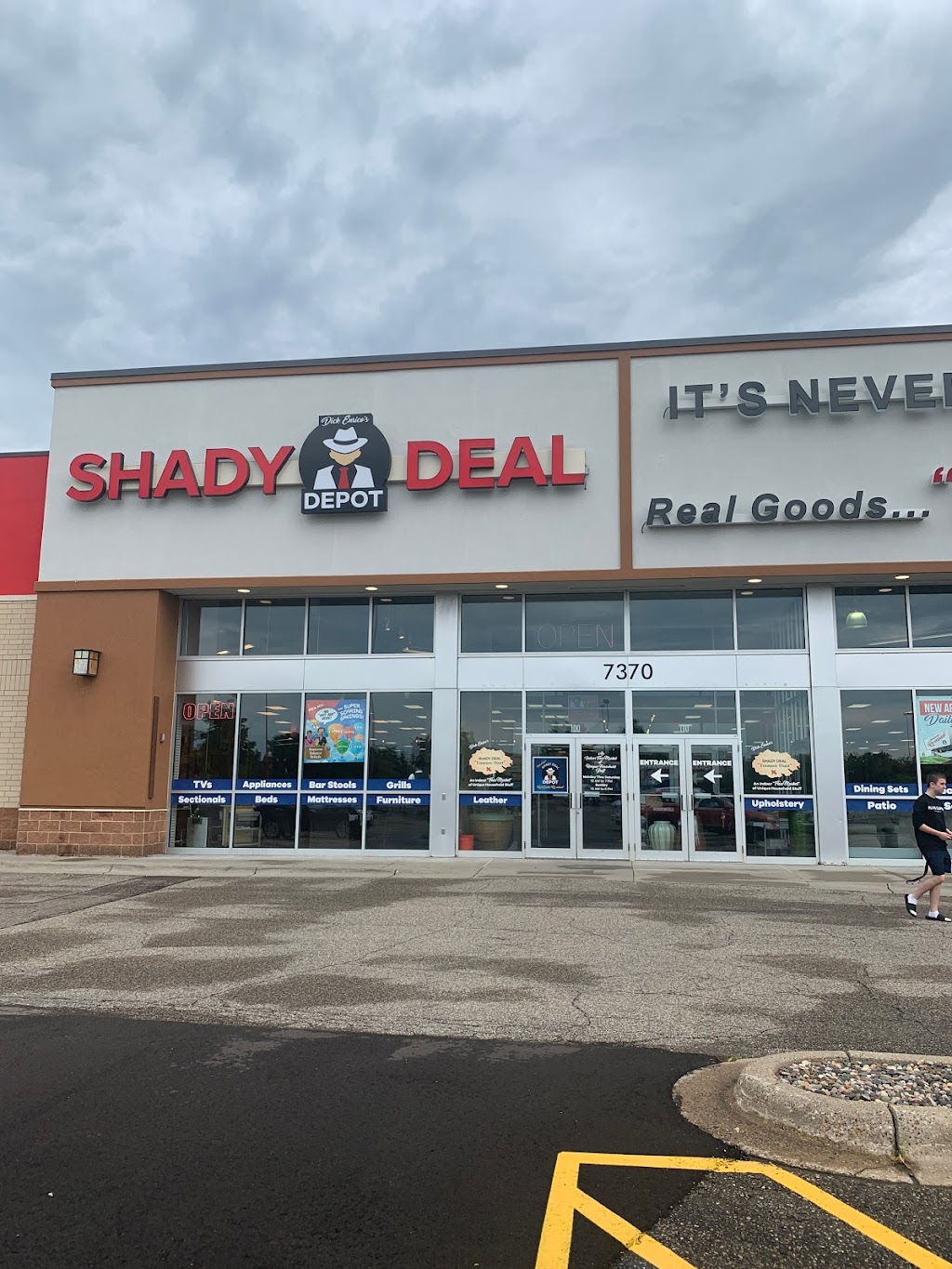 Shady Deal Depot | 7370 153rd St W, Apple Valley, MN 55124, USA | Phone: (952) 388-2376