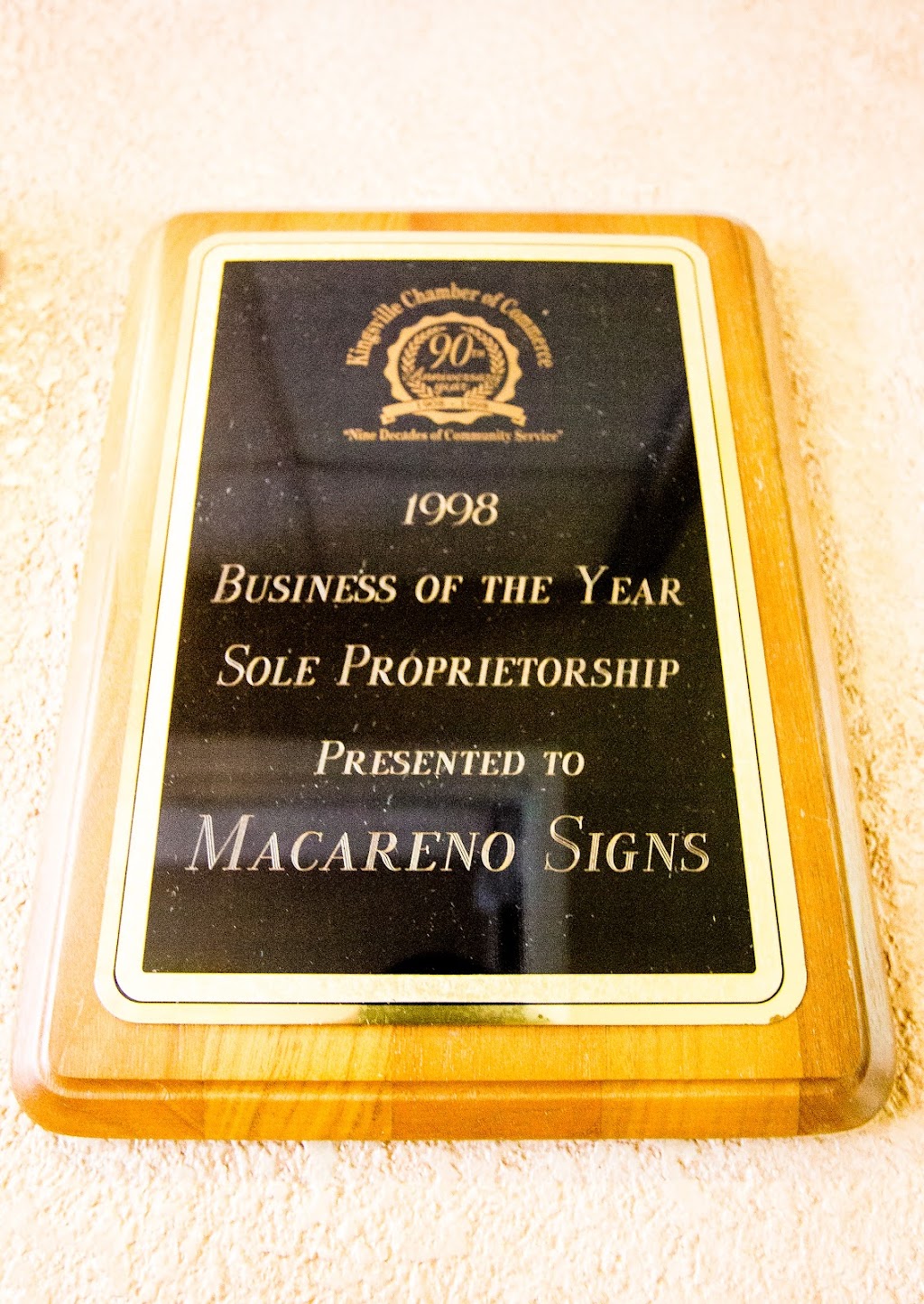 Macareno Signs & Graphics | 209 E Nettie Ave, Kingsville, TX 78363, USA | Phone: (361) 592-0545