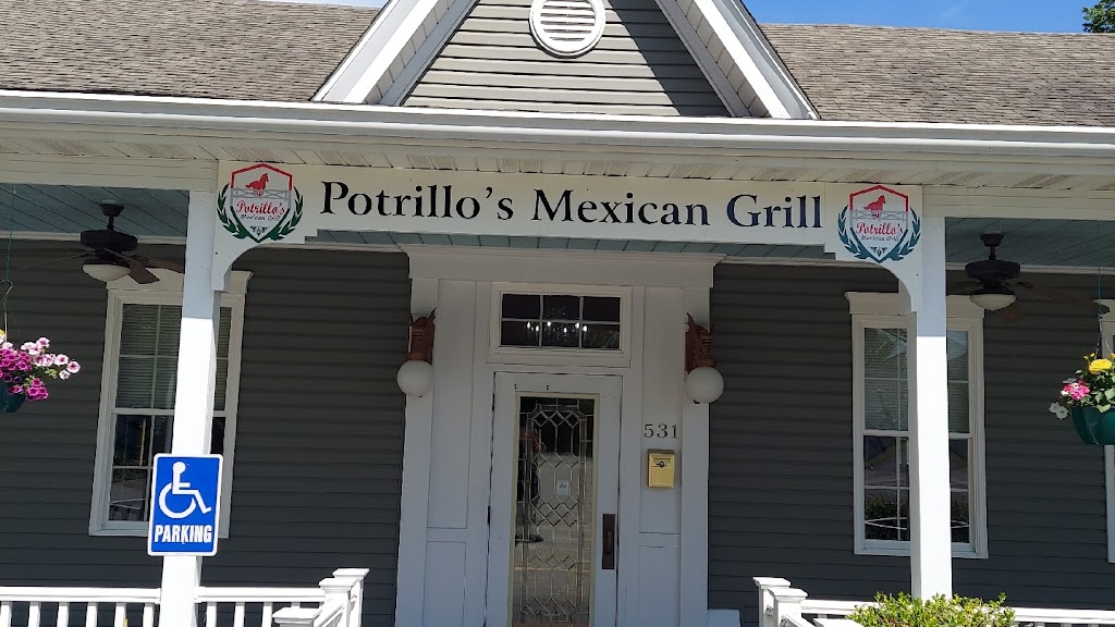 Potrillos Mexican Grill | 531 S West St, Carlinville, IL 62626, USA | Phone: (217) 716-2253